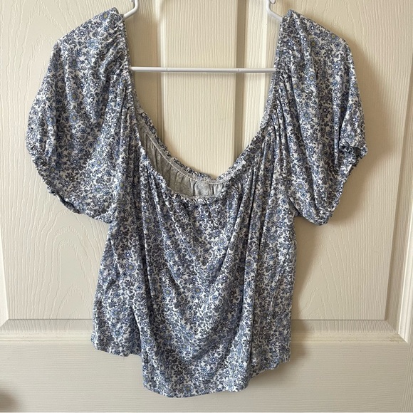American Eagle off the shoulder top - Picture 2 of 3